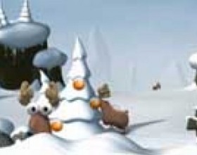 Algar - This game is quite similar to Morhoon - you have to shoot down reindeers with snowballs. You get more points if you shoot a reindeer that is placed far away. You can also also knock down tangerines from the Christmas tree.