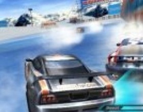 Arctic Drift - Прокатись по зимним трассам на своей спортивной машине и выйграй соревнование. Используй дрифт, чтобы заредить ускорение и используй его, чтобы обогнать противников. Используй стрелки клавиатуры для передвижения. Х - для ускорения.