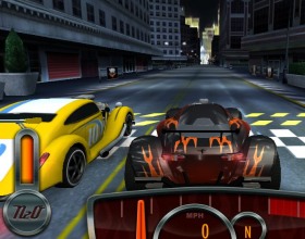 Hot Rod Racers - Сразись с лучшими уличными гонщиками и стань настоящим чемпионом. Это будет не легкая задача, используй все свои трюки и навыки, чтобы выиграть у противника. Используй стрелку вверх, чтобы ехать. Отпусти ее и нажми еще раз, чтобы переключить скорость. Жми Х для нитро. Стрелками влево и вправо управляй авто.