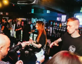 Female Agent [v 1.20P]