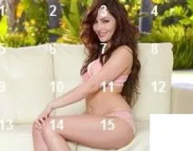 Sexy CubeStrip with Cassie Laine